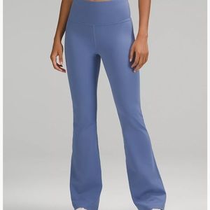 Lululemon Groove Super High Rise Flared Pant Nulu Size 6 Water Drop